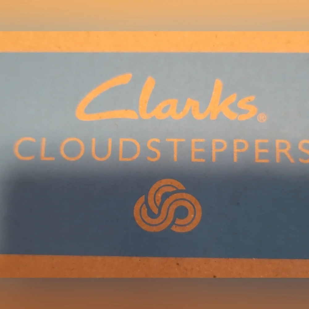 NIB Clarks Cloudstepper Breeze Fur Black Pull On Ankle Winter Boot Snow Size 9